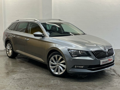 Skoda Superb  2.0 TDI SE Technology Estate 5dr Diesel Manual Eur