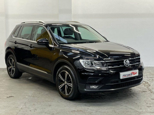 Volkswagen Tiguan  2.0 TDI BlueMotion Tech SE Navigation SUV 5dr Dies