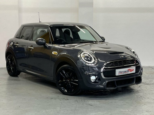 MINI Hatch  2.0 Cooper S Sport Hatchback 5dr Petrol Manual Eur