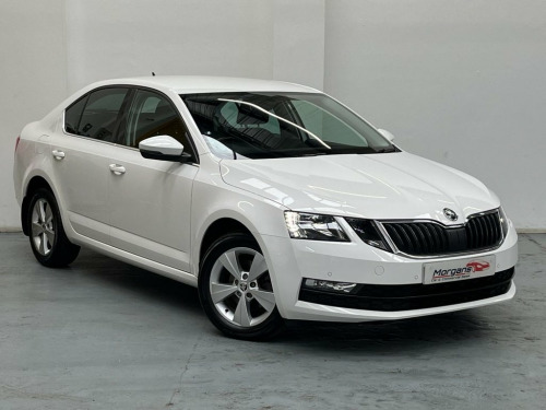 Skoda Octavia  1.6 TDI SE Technology Hatchback 5dr Diesel DSG Eur