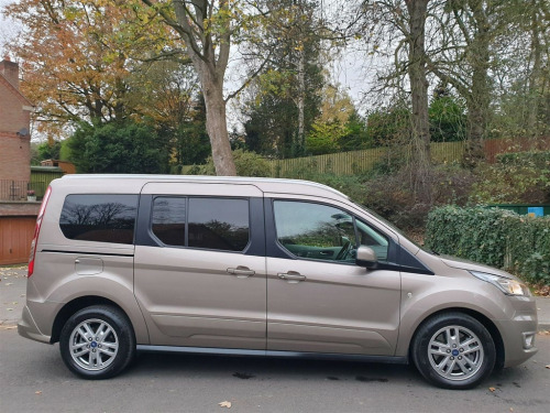 Ford Tourneo Connect  1.5 EcoBlue Titanium Euro 6 (s/s) 5dr