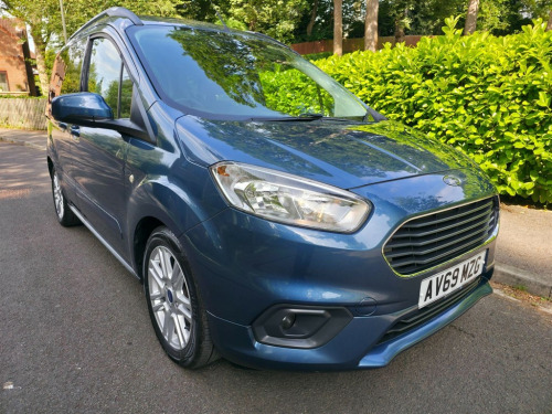 Ford Tourneo Courier  1.0 EcoBoost Titanium Euro 6 5dr