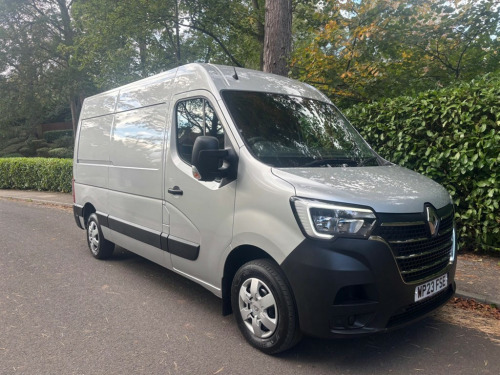 Renault Master  2.3 dCi 35 Business+ FWD MWB Medium Roof Euro 6 4dr