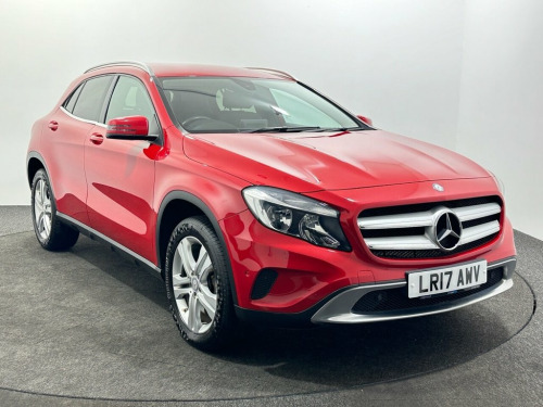 Mercedes-Benz GLA-Class  2.1 GLA200d Sport (Executive) SUV 5dr Diesel 7G-DC