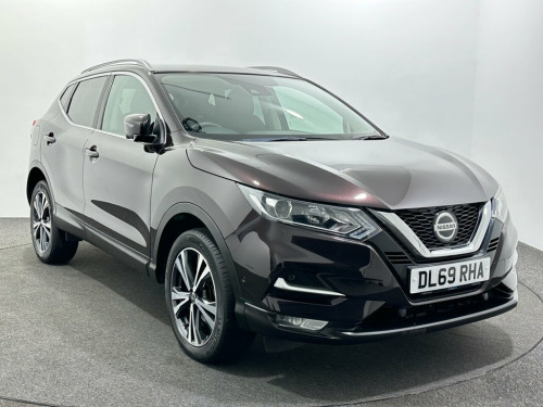 Nissan Qashqai  1.3 DIG-T N-Connecta SUV 5dr Petrol Manual Euro 6 