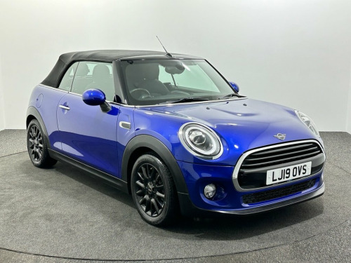 MINI Convertible  1.5 Cooper Classic Convertible 2dr Petrol Steptron