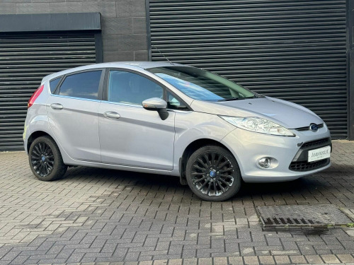 Ford Fiesta  1.4 Titanium 5dr