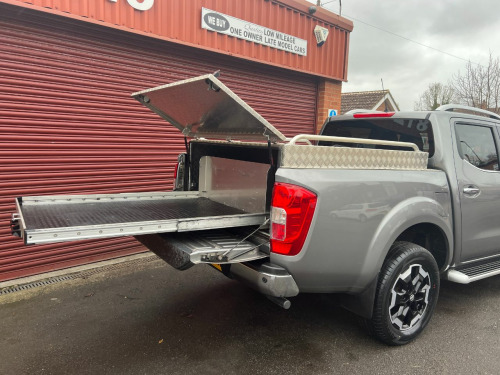 Nissan Navara  Double Cab Pick Up Tekna 2.3dCi 190 TT 4WD Auto