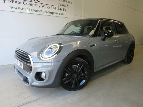 MINI Hatch  1.5 Cooper Sport Euro 6 (s/s) 5dr