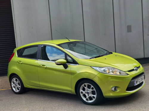 Ford Fiesta  1.4 Zetec 5dr