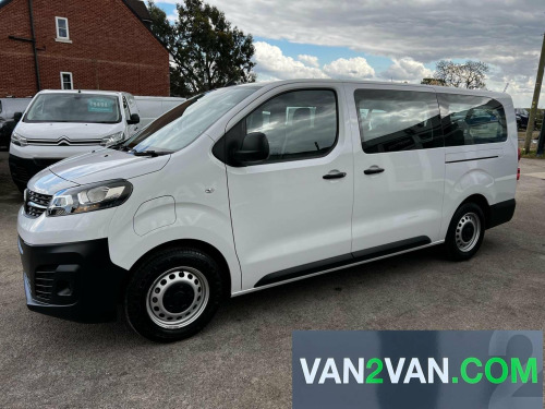 Vauxhall Vivaro  50kWh Combi Auto LWB 5dr (9 Seat, 11kW Charger)