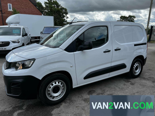 Peugeot Partner  800 50kWh Professional Premium + Standard Panel Van Auto SWB 5dr (7.4kW Cha