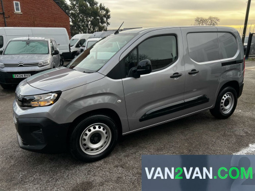 Peugeot Partner  800 52kWh Professional Standard Panel Van Auto SWB 5dr (7.4kW Charger) 