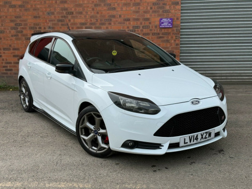 Ford Focus  2.0T EcoBoost ST-2 Euro 5 (s/s) 5dr