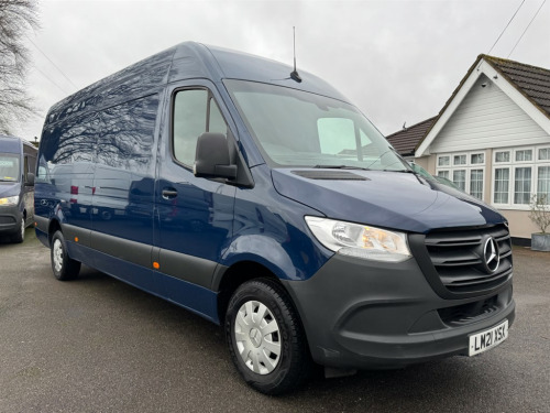 Mercedes-Benz Sprinter  2.0 315 CDI Progressive Panel Van 5dr Diesel Manual RWD L3 H2 Euro 6 (s/s) 