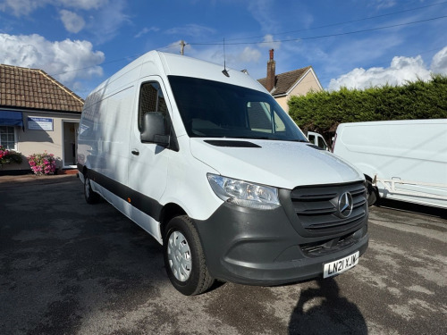 Mercedes-Benz Sprinter  2.0 315 CDI Progressive Panel Van 5dr Diesel Manual RWD L3 H2 Euro 6 (s/s) 
