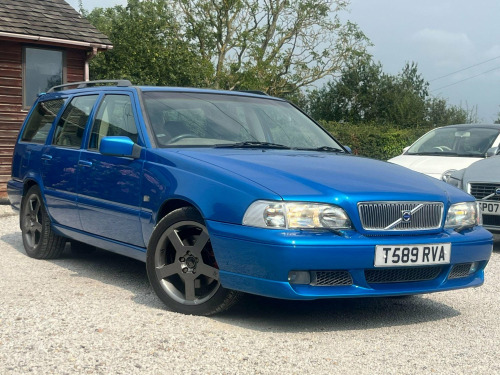 Volvo V70  2.3 R AWD 5dr