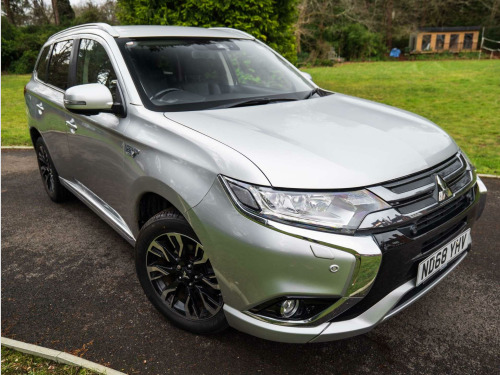 Mitsubishi Outlander  2.0 Outlander 4hs PHEV CVT 4WD 5dr