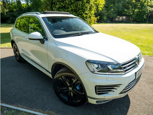 Volkswagen Touareg  3.0 Touareg V6 R-Line+ TDI BlueMotion Technology Auto 4WD 5dr