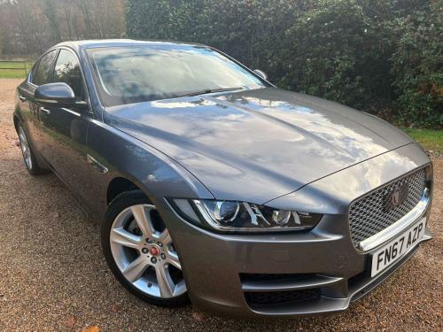 Jaguar XE  2.0 XE Portfolio i Auto 4dr