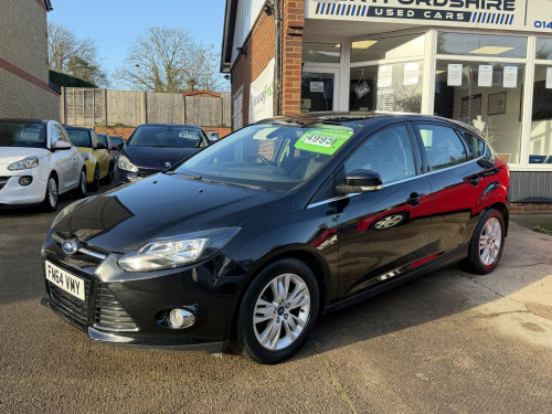 Ford Focus  1.0 T EcoBoost Titanium Navigator 