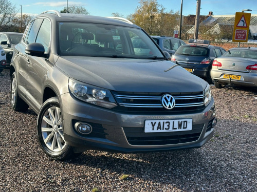 Volkswagen Tiguan  2.0 TDI BlueMotion Tech SE DSG 4WD Euro 5 (s/s) 5dr