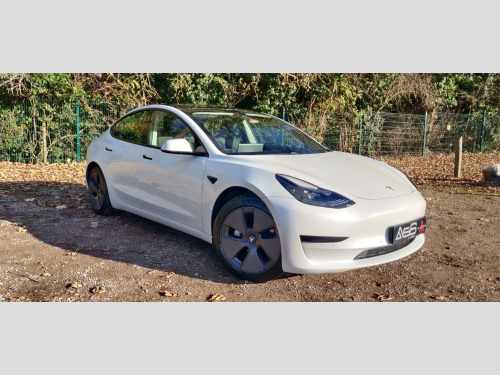 Tesla Model 3  Standard Range Plus Auto RWD 4dr