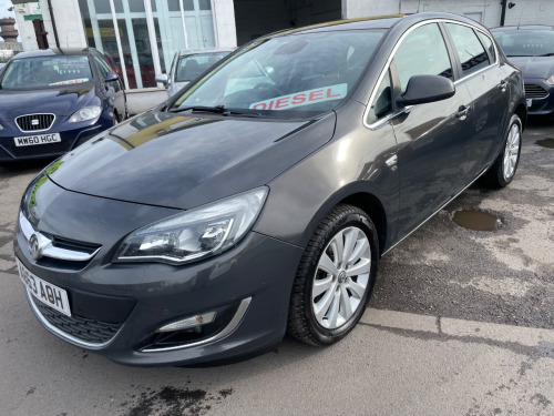 Vauxhall Astra  2.0 CDTi 16V ecoFLEX Elite 5dr