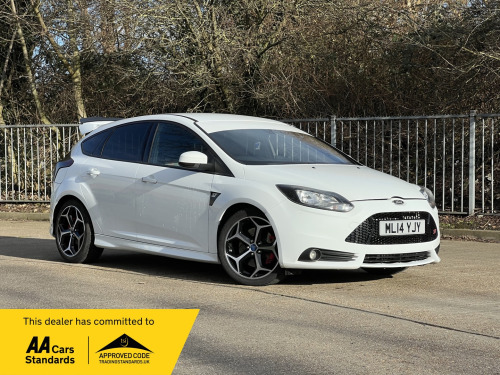 Ford Focus  2.0T EcoBoost ST-2 Hatchback 5dr Petrol Manual Euro 5 (s/s) (250 ps)