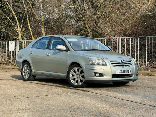 Toyota Avensis  2.0 D-4D TR Hatchback 5dr Diesel Manual (146 g/km, 125 bhp)