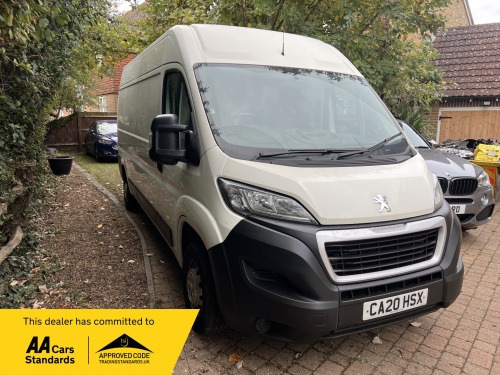 Peugeot Boxer  2.2 BlueHDi 335 Professional Panel Van 5dr Diesel Manual L3 H2 Euro 6 (s/s)