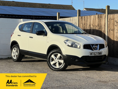 Nissan Qashqai  1.5 dCi Visia SUV 5dr Diesel Manual 2WD Euro 5 (110 ps) 
