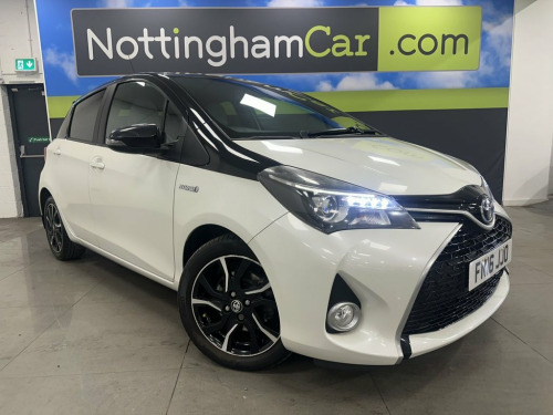 Toyota Yaris  1.5 VVT-h Design Hatchback 5dr Petrol Hybrid E-CVT