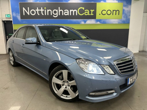 Mercedes-Benz E-Class E350 3.0 E350 CDI V6 BlueEfficiency Avantgarde Saloon 4