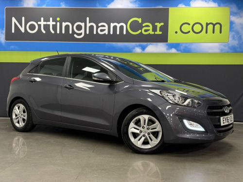 Hyundai i30  1.4 Blue Drive SE Nav Hatchback 5dr Petrol Manual 
