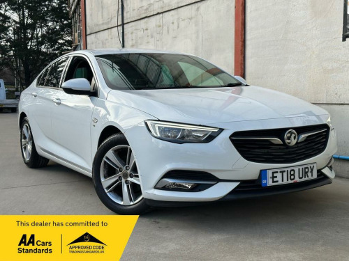 Vauxhall Insignia  1.5T SRi Nav 5dr