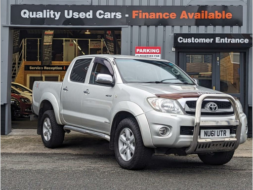 Toyota Hi-Lux  3.0 D-4D Invincible Pickup Double Cab 4dr Diesel Manual 4WD Euro 5 (171 ps)