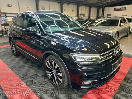 Volkswagen Tiguan  2.0 TDI R-Line DSG Euro 6 (s/s) 5dr