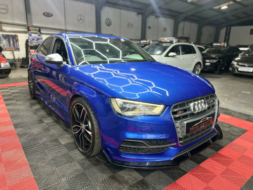 Audi S3  2.0 TFSI S Tronic quattro Euro 6 (s/s) 4dr