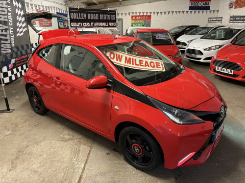 Toyota AYGO  1.0 VVT-i x-play 