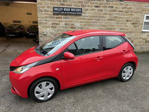 Toyota AYGO  1.0 VVT-i x-play 