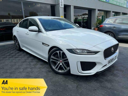 Jaguar XE  2.0 D180 R-Dynamic SE Auto Euro 6 (s/s) 4dr