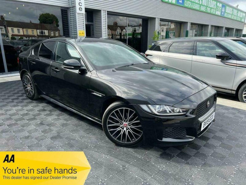 Jaguar XE  2.0d Landmark Auto Euro 6 (s/s) 4dr