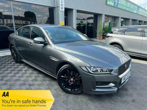 Jaguar XE  2.0d R-Sport Auto AWD Euro 6 (s/s) 4dr
