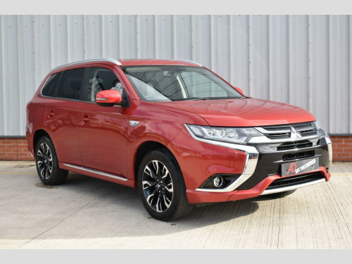 Mitsubishi Outlander  2.0h 12kWh 4h SUV 5dr Petrol Plug-in Hybrid CVT 4WD Euro 6 (s/s) (200 ps)