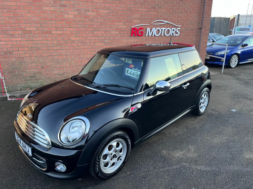 MINI Hatchback  1.6 Cooper D Black 3dr Hatch