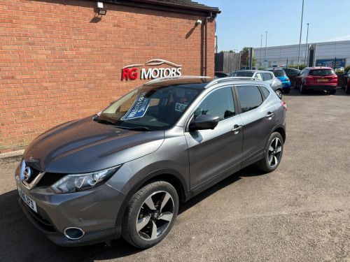 Nissan Qashqai  1.5 dCi N-Connecta Grey 5dr Hatch
