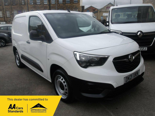 Vauxhall Combo  1.5 Turbo D 2300 Dynamic L1 H1 Euro 6 4dr