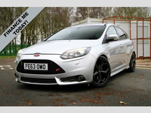 Ford Focus  2.0T EcoBoost ST-3 Hatchback 5dr Petrol Manual Eur