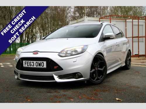 Ford Focus  2.0T EcoBoost ST-3 Hatchback 5dr Petrol Manual Eur